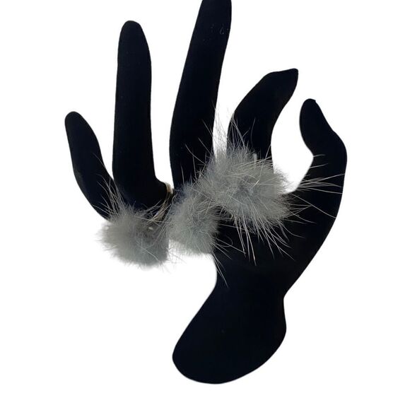 Furry Fun Silver Toned Adjustable Silver Toned Ring. - Picture 1 of 7